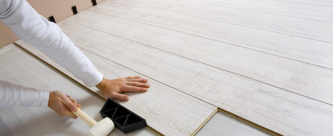 Poser parquet stratifié